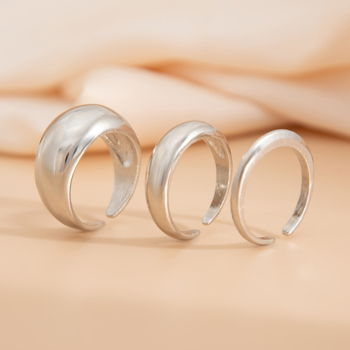 Lustrous Layers Ring Set