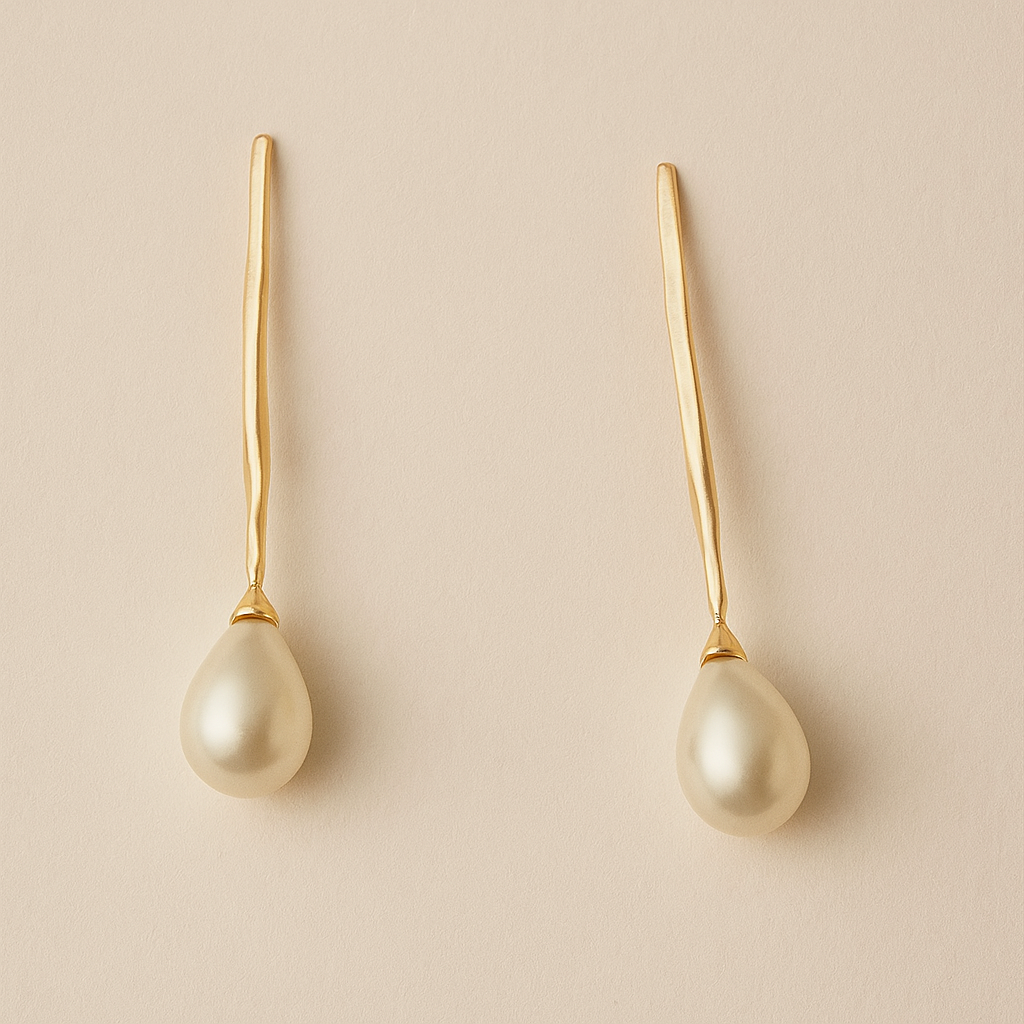 Luna Minimalist Pearl Earrings